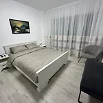 Apartmán 1 Mai - Luxury Park - Self Check-in - Private Parking - 2 *