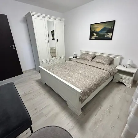 1 Mai - Luxury Park - Self Check-in - Private Parking - 2 * Craiova